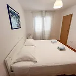 Robinson Apollon Apartamento *
